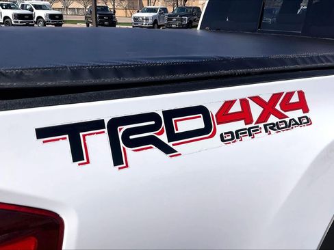 Used 2019 Toyota Tacoma TRD Off-Road image 30