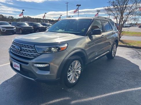 Used 2020 Ford Explorer Limited w/ Class III Trailer Tow Package image 4