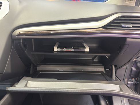 Used 2014 Ford Fusion SE w/ Equipment Group 202A FWD image 23