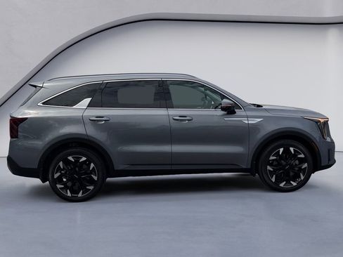Used 2024 Kia Sorento SX image 6