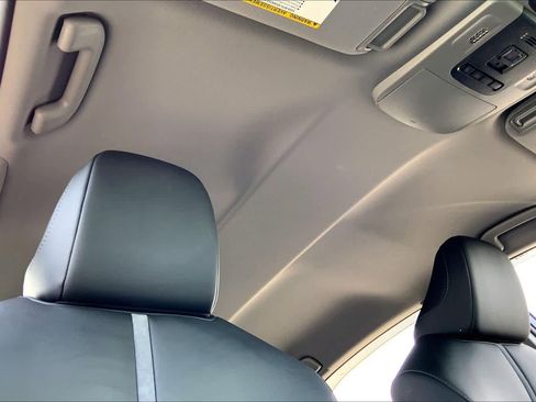 Used 2023 Toyota Camry XLE image 14