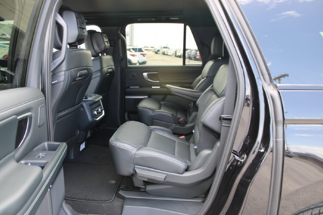 New 2027 Ford Expedition Max Platinum w/ Stealth Appearance Package AWD/4WD image 9