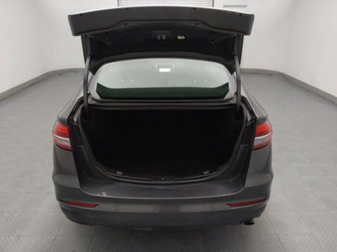 Used 2019 Ford Fusion SE FWD image 29