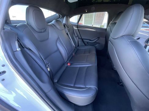Used 2022 Tesla Model S Plaid image 25