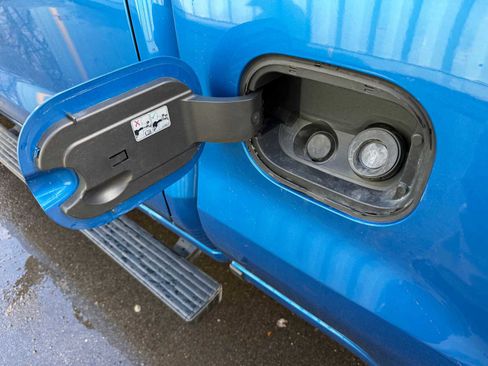 Used 2023 Chevrolet Silverado 1500 W/T w/ WT Value Package image 24