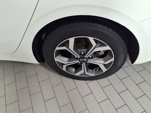 Used 2021 Kia Forte LXS image 8