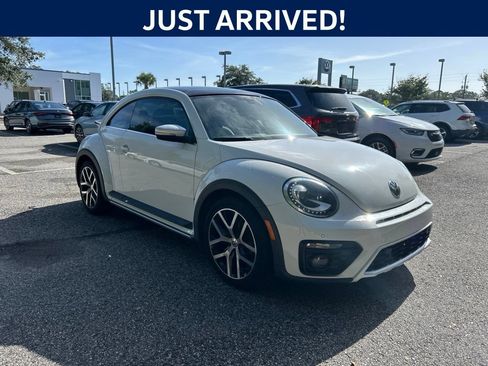 Used 2018 Volkswagen Beetle 2.0T Dune FWD image 23