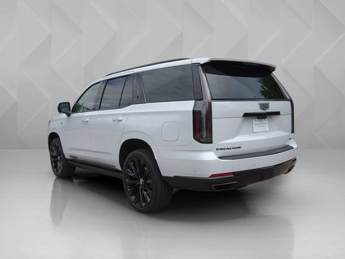 Certified 2026 Cadillac Escalade Platinum Sport w/ LPO, ONYX Package AWD/4WD image 3
