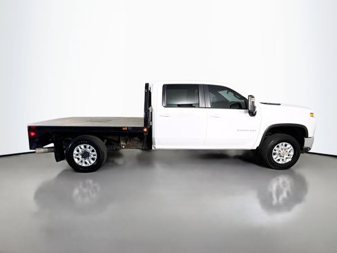 Used 2022 Chevrolet Silverado 2500 LT w/ Convenience Package image 11