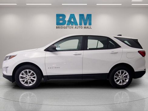 Certified 2021 Chevrolet Equinox LS image 4