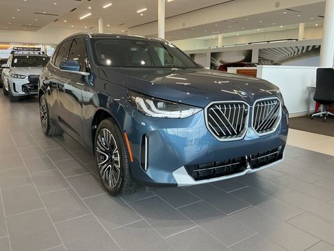 New 2026 BMW X3 xDrive30i w/ Premium Package AWD/4WD image 3