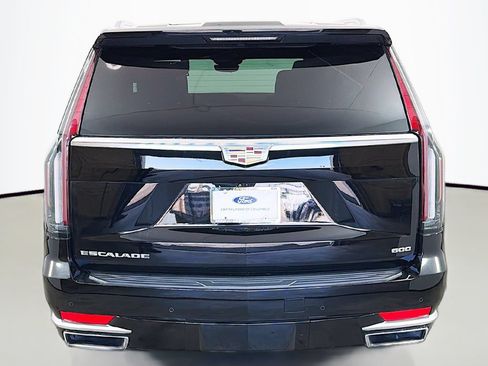 Used 2024 Cadillac Escalade Premium Luxury w/ Performance Package AWD/4WD image 18