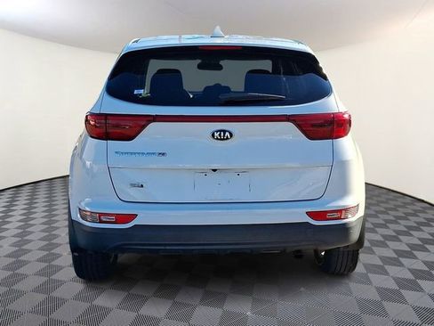 Used 2019 Kia Sportage LX image 5