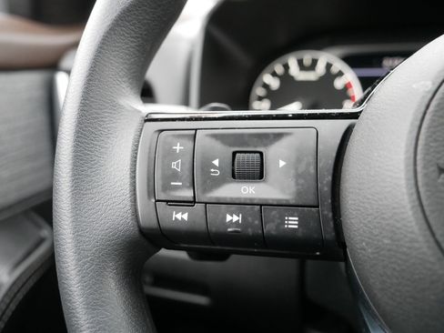 Certified 2023 Nissan Rogue SV image 28