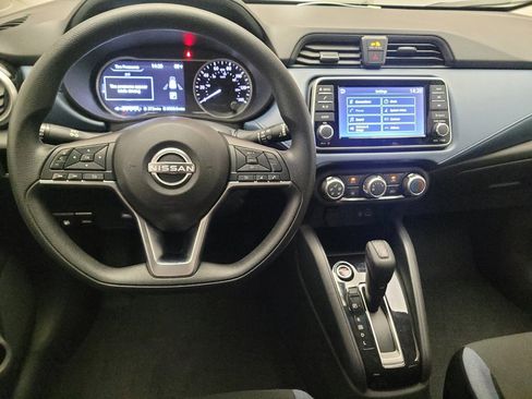 Used 2025 Nissan Versa SV FWD image 22
