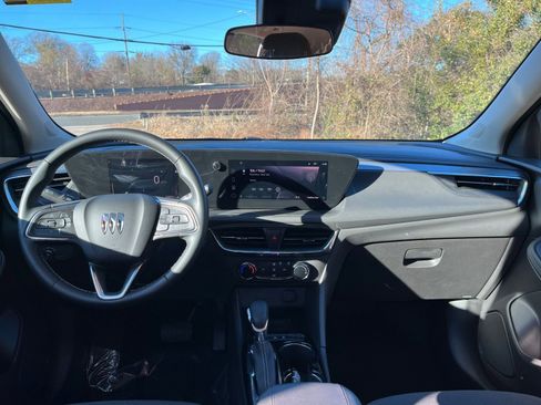 Used 2025 Buick Encore GX Preferred image 28