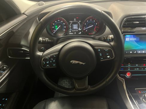 Used 2017 Jaguar XE Prestige RWD image 21