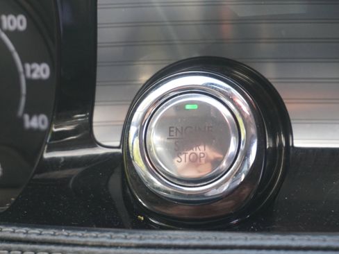 Used 2021 Lincoln Corsair FWD image 11