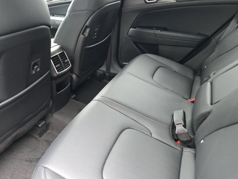 Certified 2026 Kia Sportage EX AWD/4WD image 10