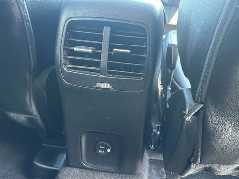 Used 2022 Ford Escape SEL w/ Technology Package image 15