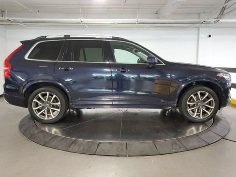 Used 2019 Volvo XC90 T6 Momentum w/ Protection Package Premier AWD/4WD image 10