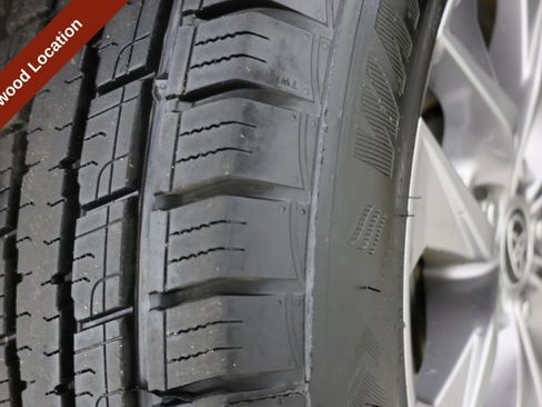 Used 2022 Toyota Sienna LE FWD image 13