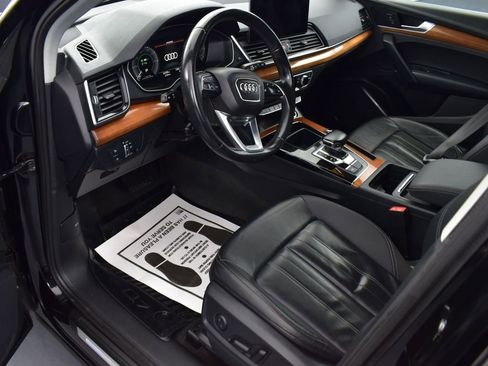 Used 2021 Audi Q5 e Premium w/ Convenience Package image 12