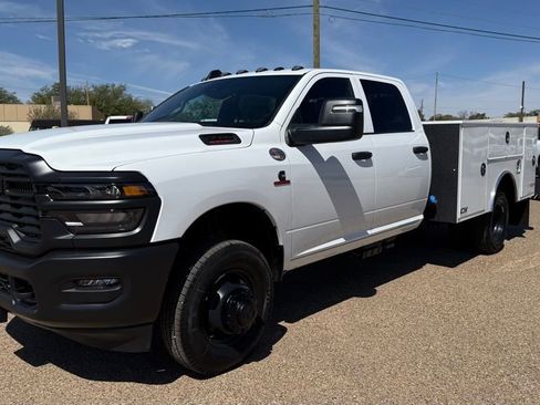 New 2026 RAM 3500 Tradesman AWD/4WD image 9
