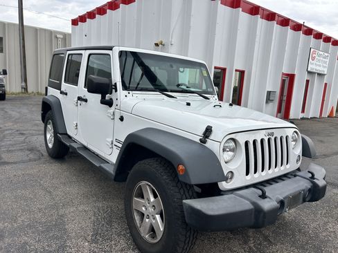 Used 2016 Jeep Wrangler Unlimited Sport w/ Quick Order Package 24S AWD/4WD image 7