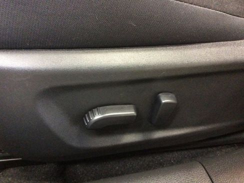 Used 2024 Nissan Altima 2.5 SV image 14