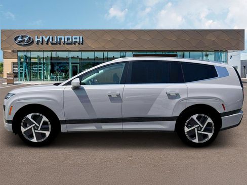 New 2026 Hyundai Ioniq 9 Calligraphy AWD/4WD image 3