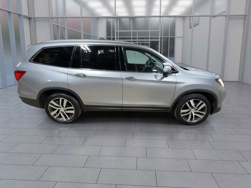 Used 2016 Honda Pilot Touring image 9
