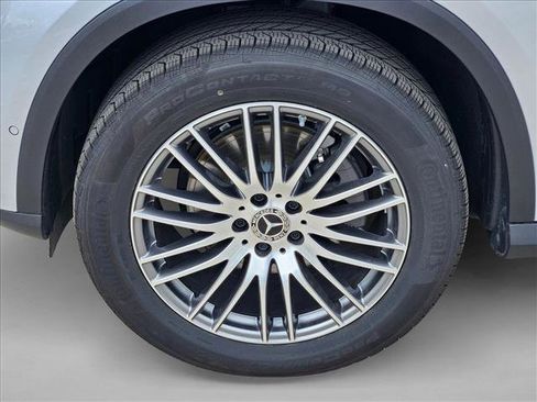 Used 2026 Mercedes-Benz GLC 300 image 24