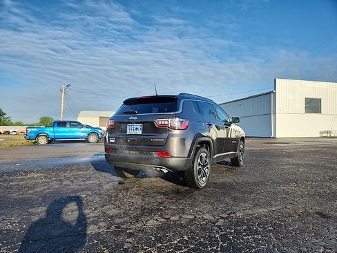 Used 2022 Jeep Compass Limited AWD/4WD image 5