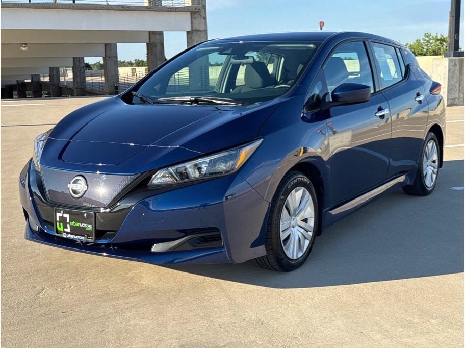 Used 2025 Nissan Leaf S FWD image 3