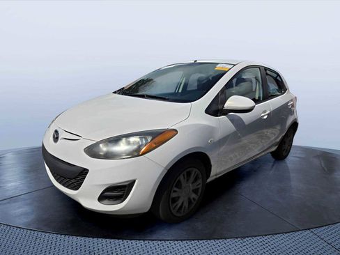 Used 2014 MAZDA MAZDA2 Sport FWD image 3