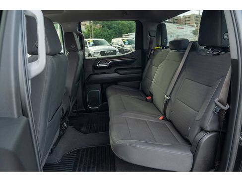 Used 2025 Chevrolet Silverado 1500 LT AWD/4WD image 13