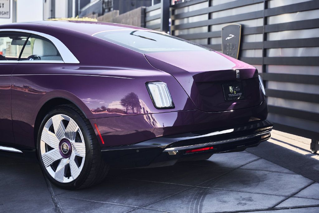 Used 2024 Rolls-Royce Spectre w/ Spectre Launch Package AWD/4WD image 8