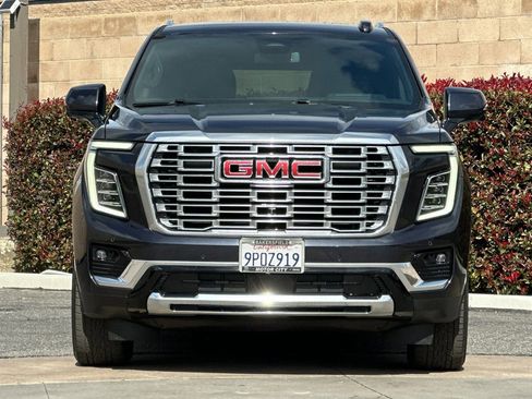 Certified 2025 GMC Yukon Denali image 9