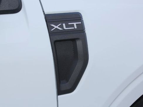 Used 2025 Ford Maverick XLT FWD image 9