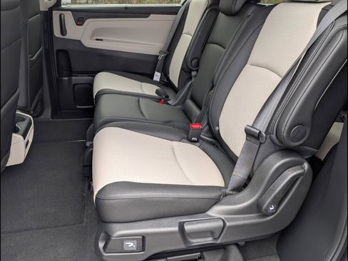 New 2026 Honda Odyssey Elite image 12