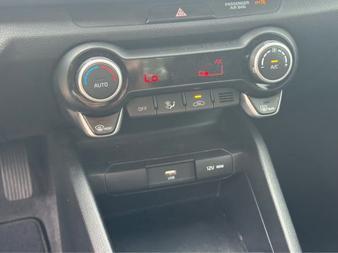 Used 2022 Kia Rio S w/ Technology Package FWD image 15