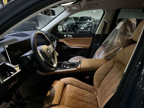 New 2026 BMW X7 xDrive40i image 11