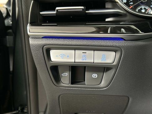 Used 2024 Genesis G80 2.5T image 9