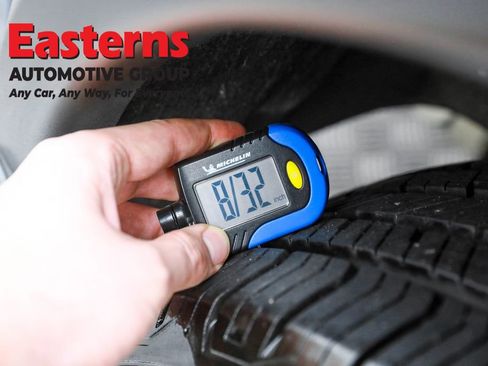 Used 2022 Nissan Rogue SV image 28