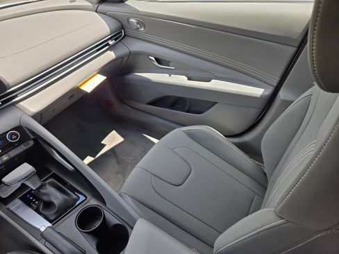 New 2026 Hyundai Elantra Sport FWD image 18