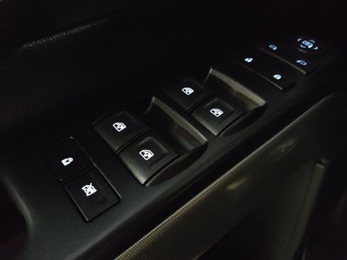 Used 2017 Chevrolet Silverado 2500 LT AWD/4WD image 27