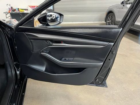 Used 2024 MAZDA MAZDA3 s FWD image 13