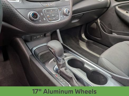 Used 2025 Chevrolet Malibu LT FWD image 23
