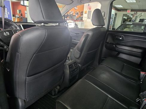 Used 2017 Honda Ridgeline RTL-E image 11